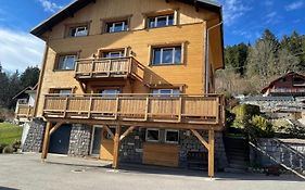 La Grande Cabane Du Blanc Ruxel